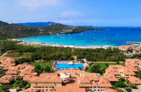 Colonna Beach Apartments